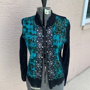 Topsy Turvy USA gorgeous zip up Lacey top/jacket